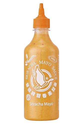 "Entdecke die köstliche Flying Goose Sriracha Mayoo Sauce! Leicht scharfe Mayonnaise in orange Kappe, perfekt für jedes Gericht! 🇹🇭🔥 #Sriracha #Mayonnaise #ThaiFlavors"