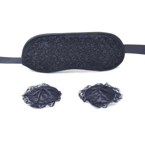 Entdecke die ultimative Pleasurebox: Fetisch Maske & Nippel Quasten Kit in Schwarz! #Fetisch #Pleasure #Maske #NippelQuasten #Erotik #Intimität