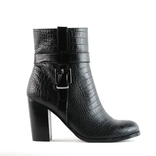 Entdecken Sie die stylischen CHATTAWAK Damen Stiefeletten 12Cervinanoir39 in elegantem Schwarz – Ihre perfekte Wahl für jeden Anlass! #Damenmode #Stiefeletten #Schwarz #Fashion39EU #Style